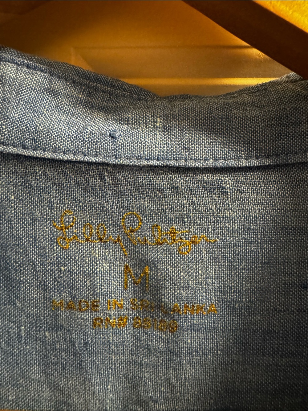 Lilly Pulitzer will women’s linen Button-Down Shirt in Light Blue - Picture 3 of 3